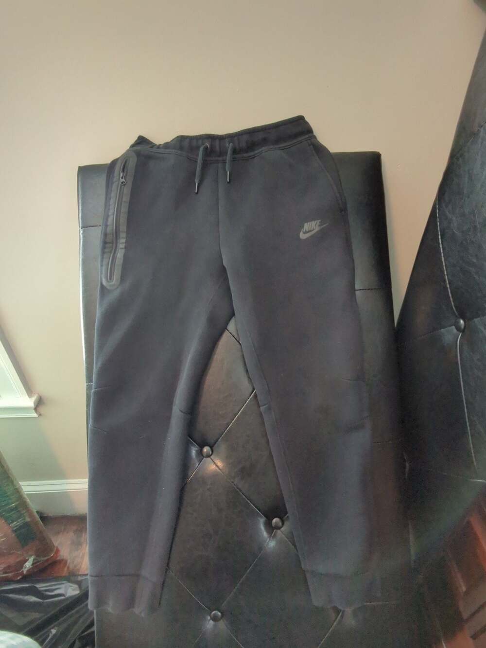 Nike Tech Fleece Pants Boys Youth Medium Black Joggers Zip Pocket FD3287-010